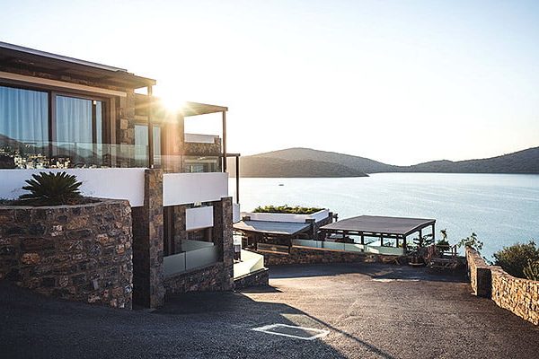 Amazing Benefits of Waterfront Properties